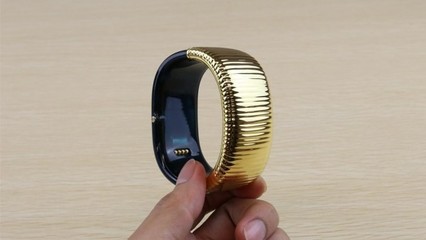 「世纪佳缘Miss U情侣智能手环」动手玩 当距离化作腕间震动